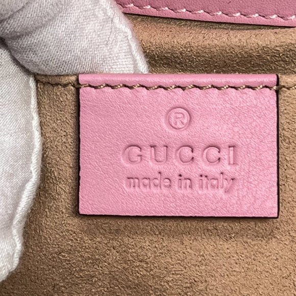 Gucci GG Supreme Strawberry Small Shoulder Bag - Picture 7 of 10